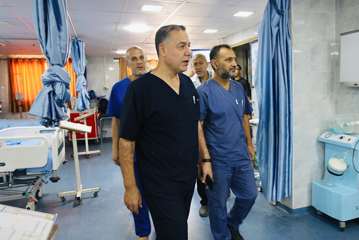 Berkenalan dengan Sosok Yang Lebih Mulia dari Malaikat dan Yang Lebih Buruk dari Binatang Ternak