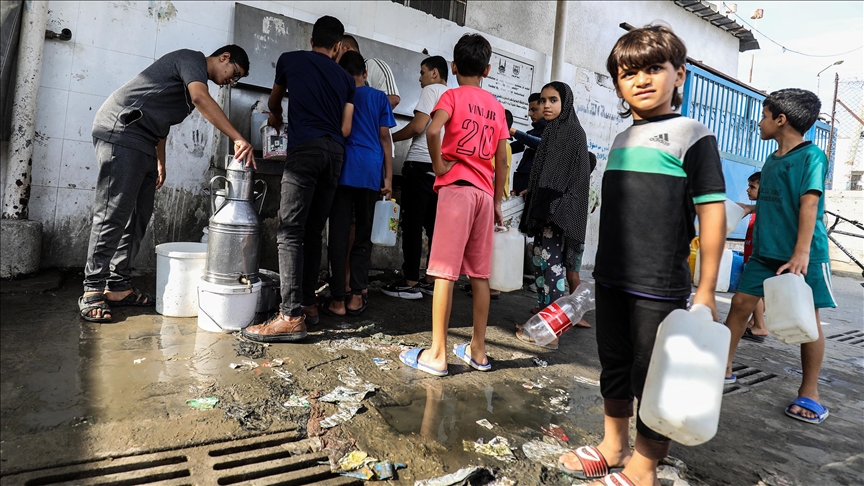Urgen, Bantu Warga Gaza yang Krisis Air Bersih, Hingga Terpaksa Minum Air Limbah