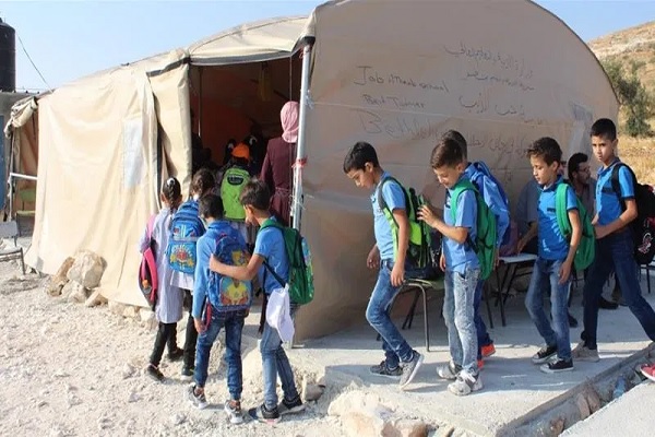 Israel Ancam Robohkan Fasilitas Pendidikan di Palestina